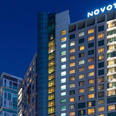 Novotel Manila Araneta City Hotel Eksteriør bilde